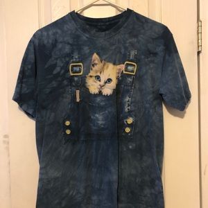 The Mountain vintage denim shirt pocket cat